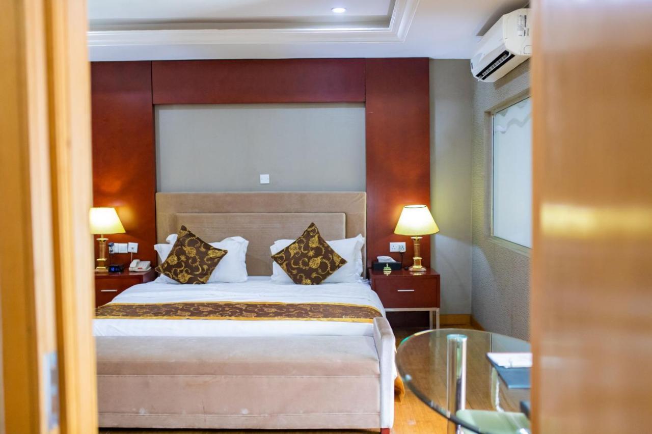 Hotel Sunshine Enugu Ngoại thất bức ảnh