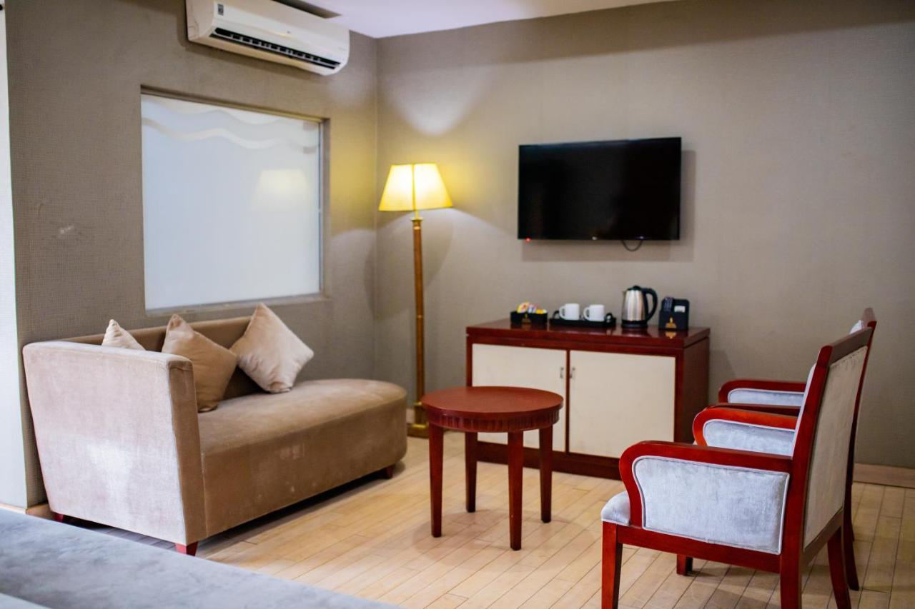 Hotel Sunshine Enugu Ngoại thất bức ảnh